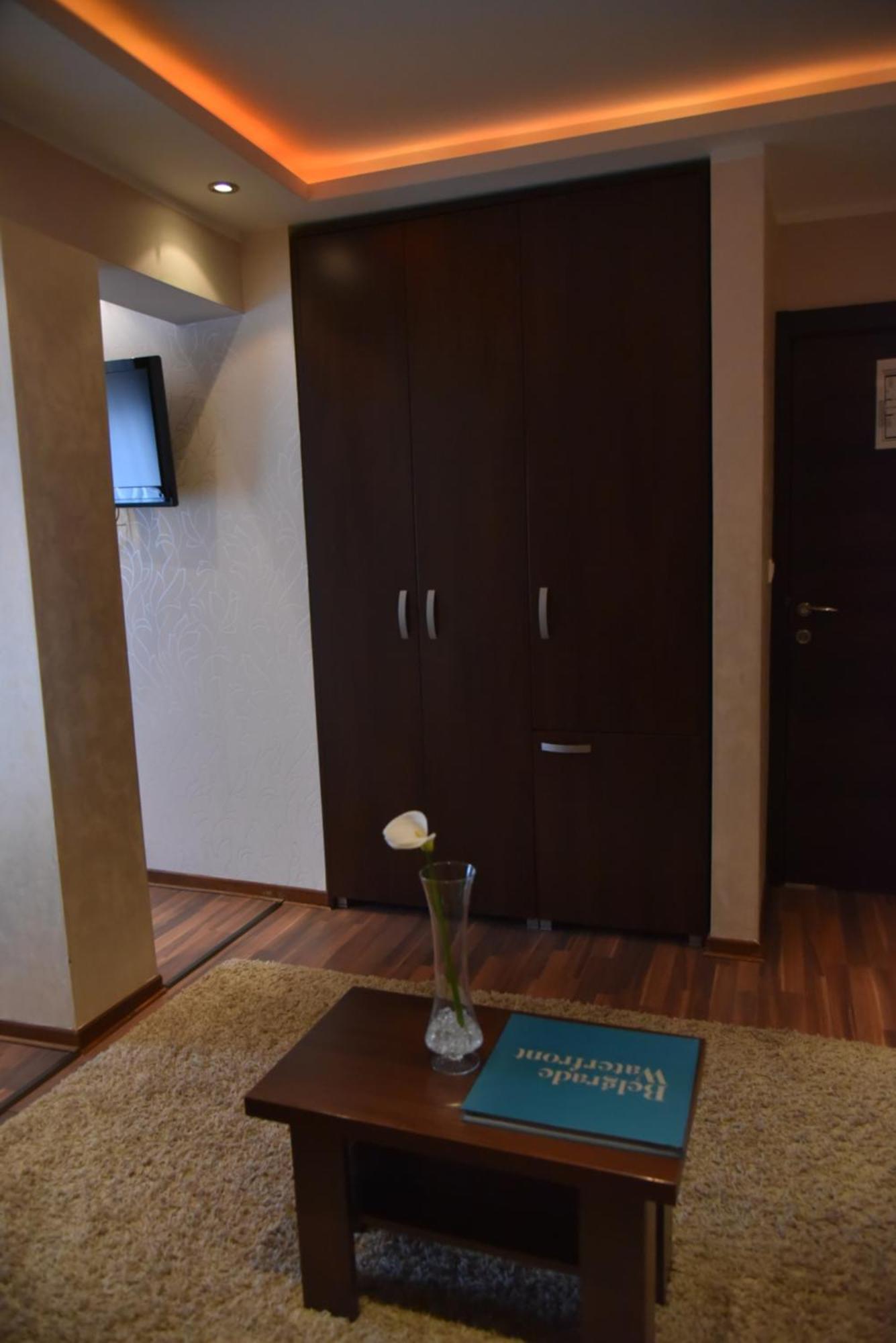 B&B Park Sremcica Εξωτερικό φωτογραφία